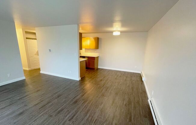 1 bed, 1 bath, 800 sqft, $1,995, Unit 3520 - 102