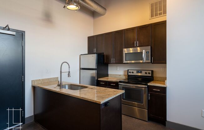 1 bed, 1 bath, $1,450, Unit 727 N. 4th St. Apt. 216