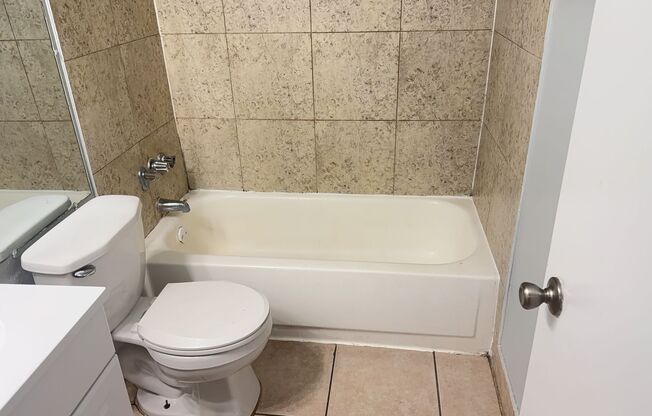 1 bed, 1 bath, 650 sqft, $1,049, Unit 6228-12 (J)