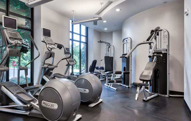 24-hour fitness center at IO Piazza by Windsor, 2727 South Quincy Street, VA