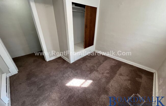 2 beds, 1 bath, 1,470 sqft, $1,495