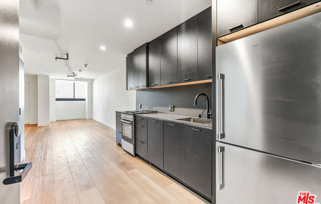 Studio, 1 bath, 554 sqft, $2,795, Unit 203