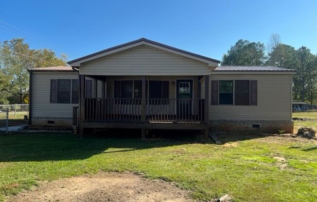 3 Bed/ 2 Bath Mobile Home