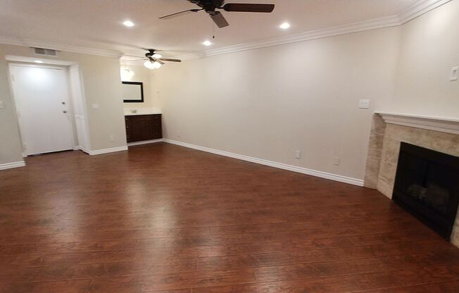 1 bed, 1 bath, 890 sqft, $2,550, Unit 114