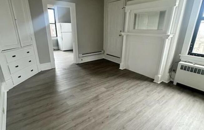 1 bed, 1 bath, 800 sqft, $950, Unit Unit 3