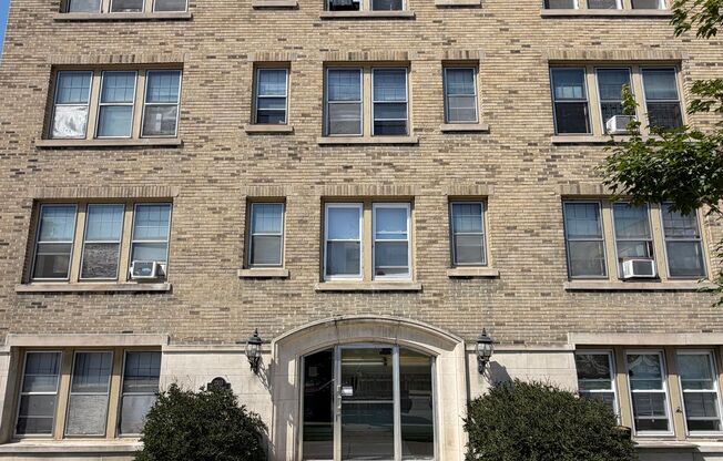 1303 Cass