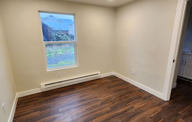 2 beds, 1 bath, $1,600