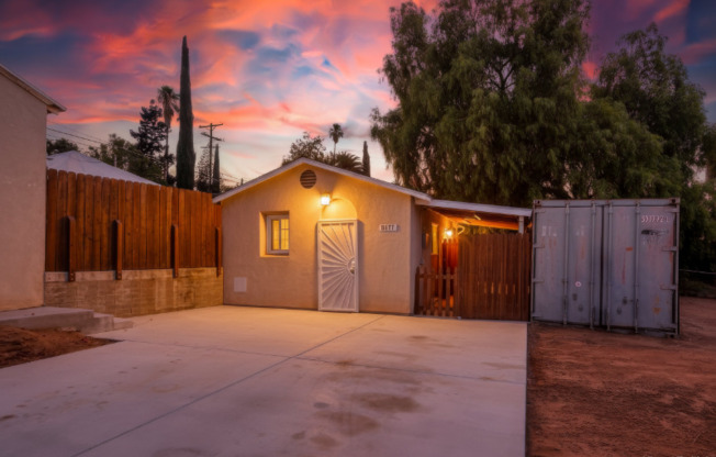 9177 CREEKFORD DR