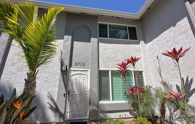 Remodeled 2 Bedroom 1.5 Bath Attached Townhouse,