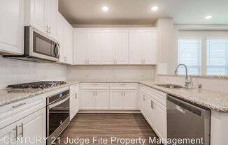 4720 Piedras Lanzar Drive