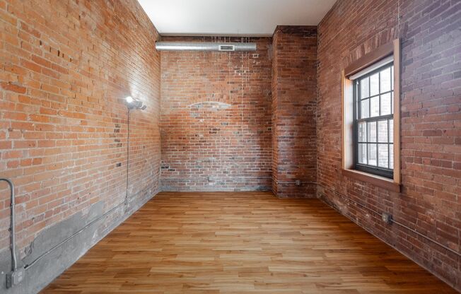 1 bed, 1 bath, 730 sqft, $1,715, Unit 110