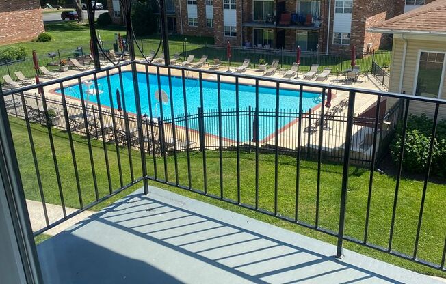 2 beds, 1 bath, 863 sqft, $2,025, Unit 5335 #6