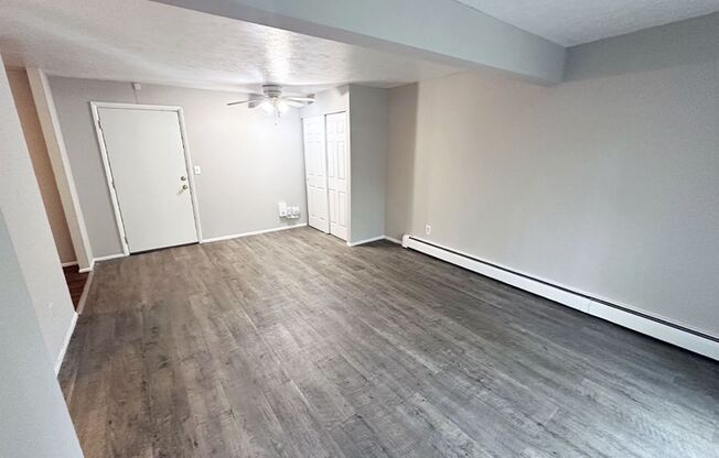1 bed, 1 bath, 560 sqft, $815, Unit 715-40