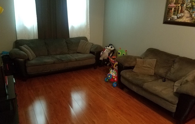 10 ANDRIA RD