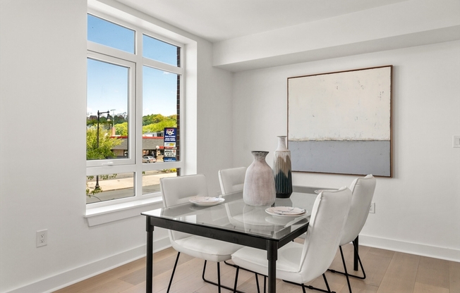 Studio, 1 bath, 462 sqft, $2,315, Unit 310