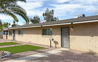 1122 S MCCLINTOCK DR