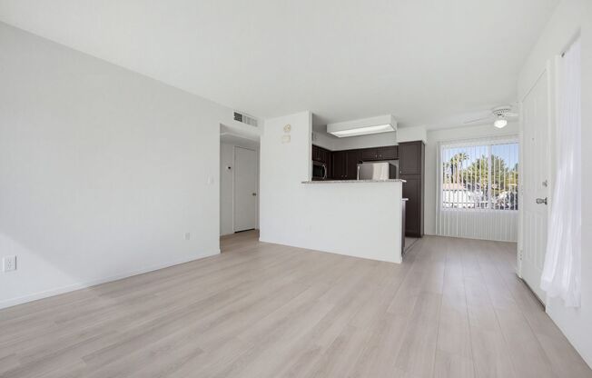1 bed, 1 bath, $1,200, Unit # 204