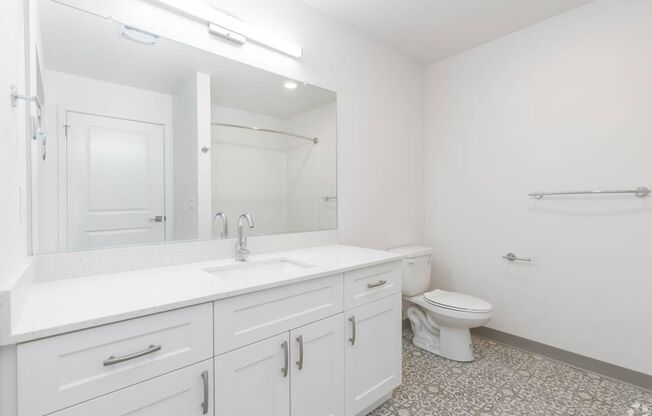 3 beds, 2 baths, 1,225 sqft, $1,950, Unit E202