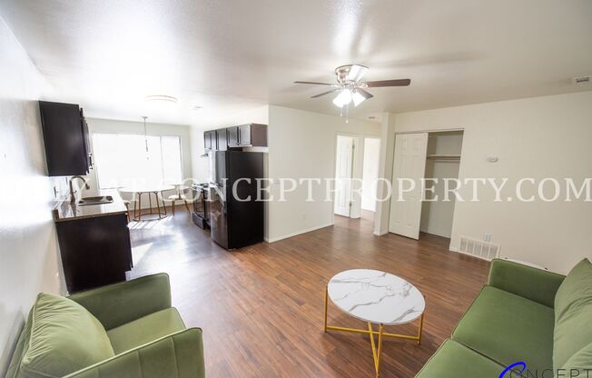 2 beds, 1 bath, 810 sqft, $1,265, Unit 04