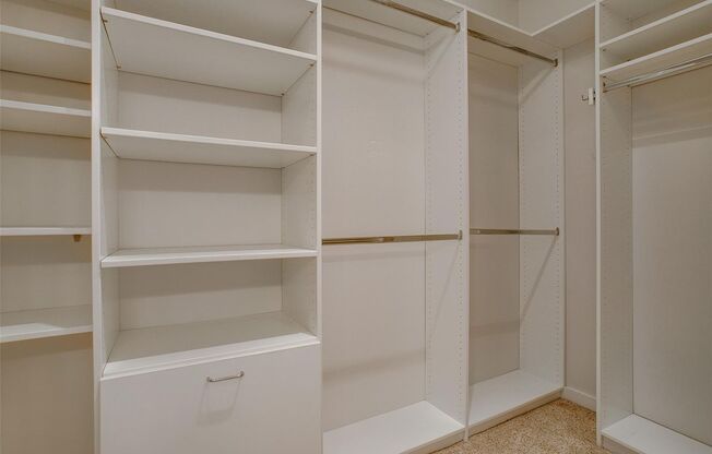 1 bed, 1 bath, $1,700, Unit # 2B