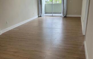 10090 NW 80 CT