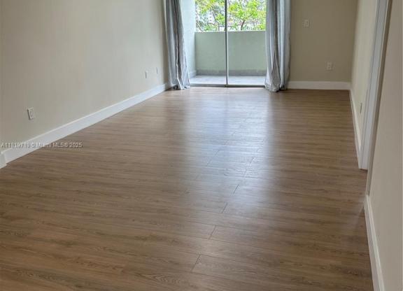 10090 NW 80 CT