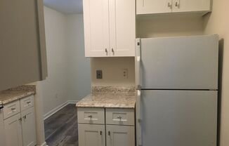 2 beds, 1 bath, 975 sqft, $1,450, Unit A