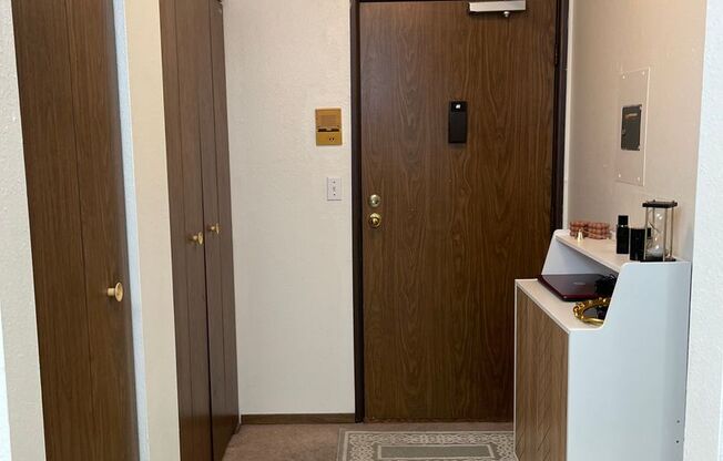 Studio, 1 bath, 325 sqft, $525, Unit 1929-27