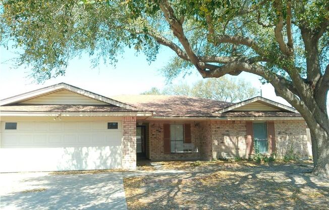 538 Vega - 4/Bed 2/Bath - $1925/month