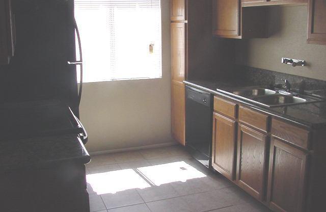 SHADOW MOUNTAIN VILLAS CONDOS