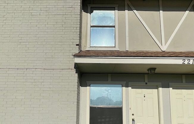 221 Meadow Court Unit B