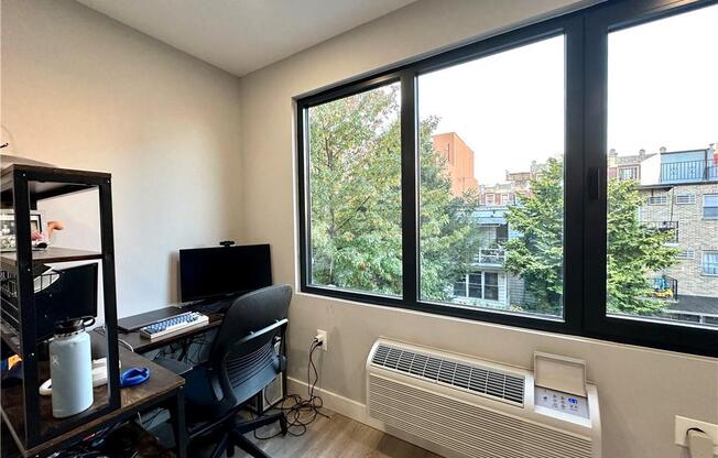 1 bed, 1 bath, $2,900, Unit 3R