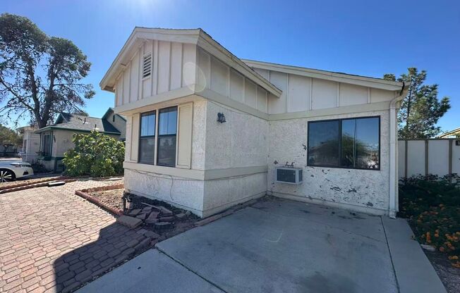 Great house in the Heart of Spring Valley