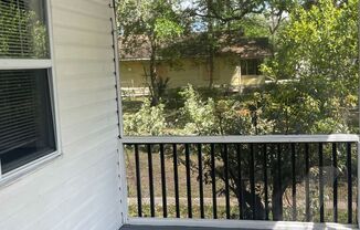 3 beds, 1 bath, $1,044