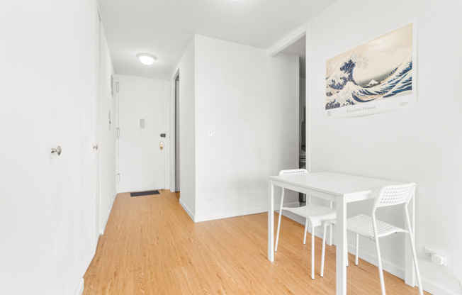 Studio, 1 bath, $3,400, Unit 14F