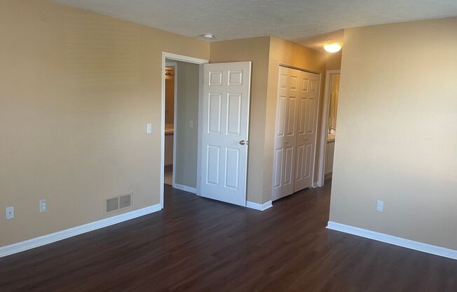 2 beds, 2 baths, $1,900