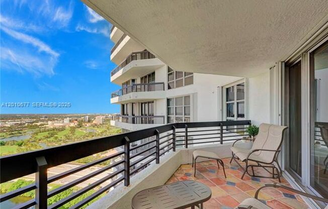 2 beds, 2 baths, $3,500, Unit # 3302