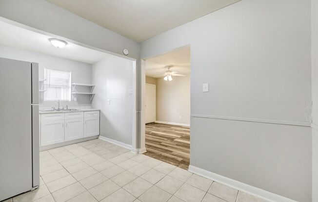 1 bed, 1 bath, 540 sqft, $1,025, Unit 12