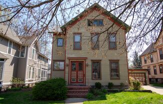 130 College NE