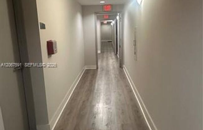 3 beds, 2 baths, $4,200, Unit # 1605