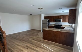 3 beds, 2 baths, 1,000 sqft, $3,300, Unit 1046