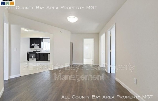 2462 TAYLOR AVE