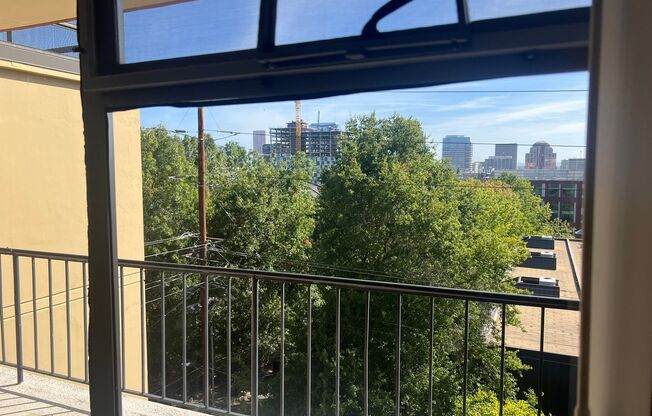 1 bed, 1 bath, 646 sqft, $1,450, Unit 704