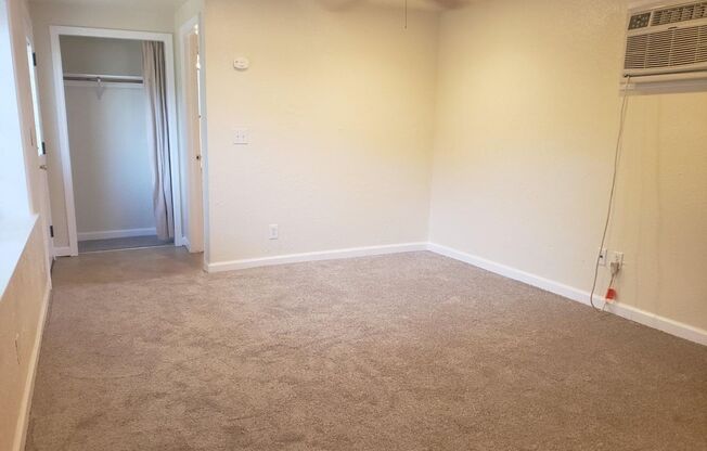 Studio, 1 bath, 640 sqft, $950