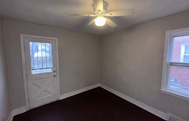 3 beds, 1 bath, $1,100