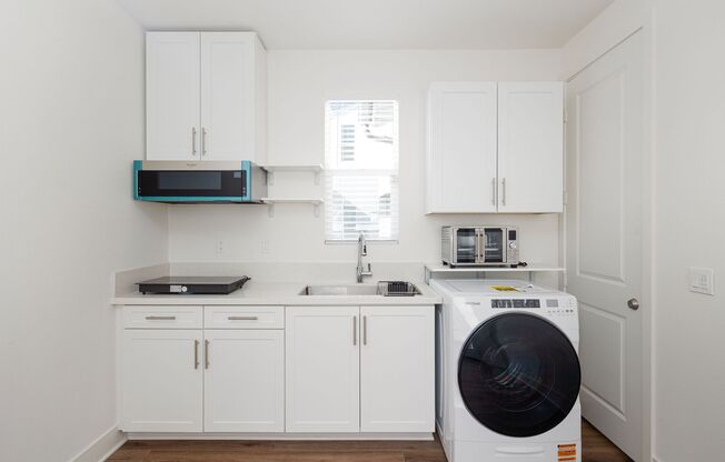 Cozy 1 bedroom unit available in Chula Vista's new neighborhood!