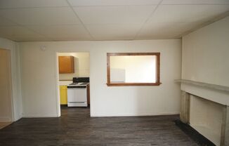 Studio, 1 bath, 10 sqft, $775, Unit 2R