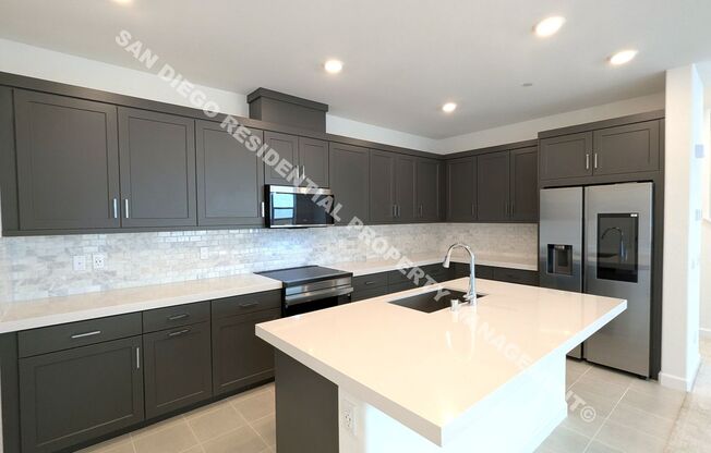 Brand New and Beautiful Carmel Mountain Ranch Townhome **$250 MOVE-IN INCENTIVE**