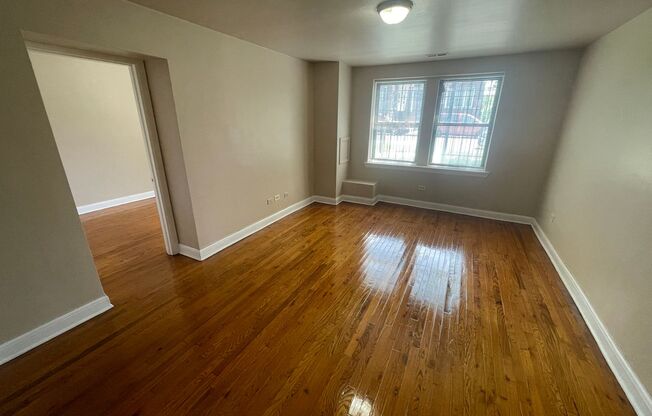1 bed, 1 bath, $1,000, Unit 4850 #G1