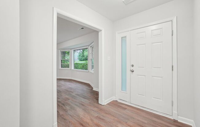 Large home on corner lot in Chesterbrook Woods, just minutes from Chain Bridge!